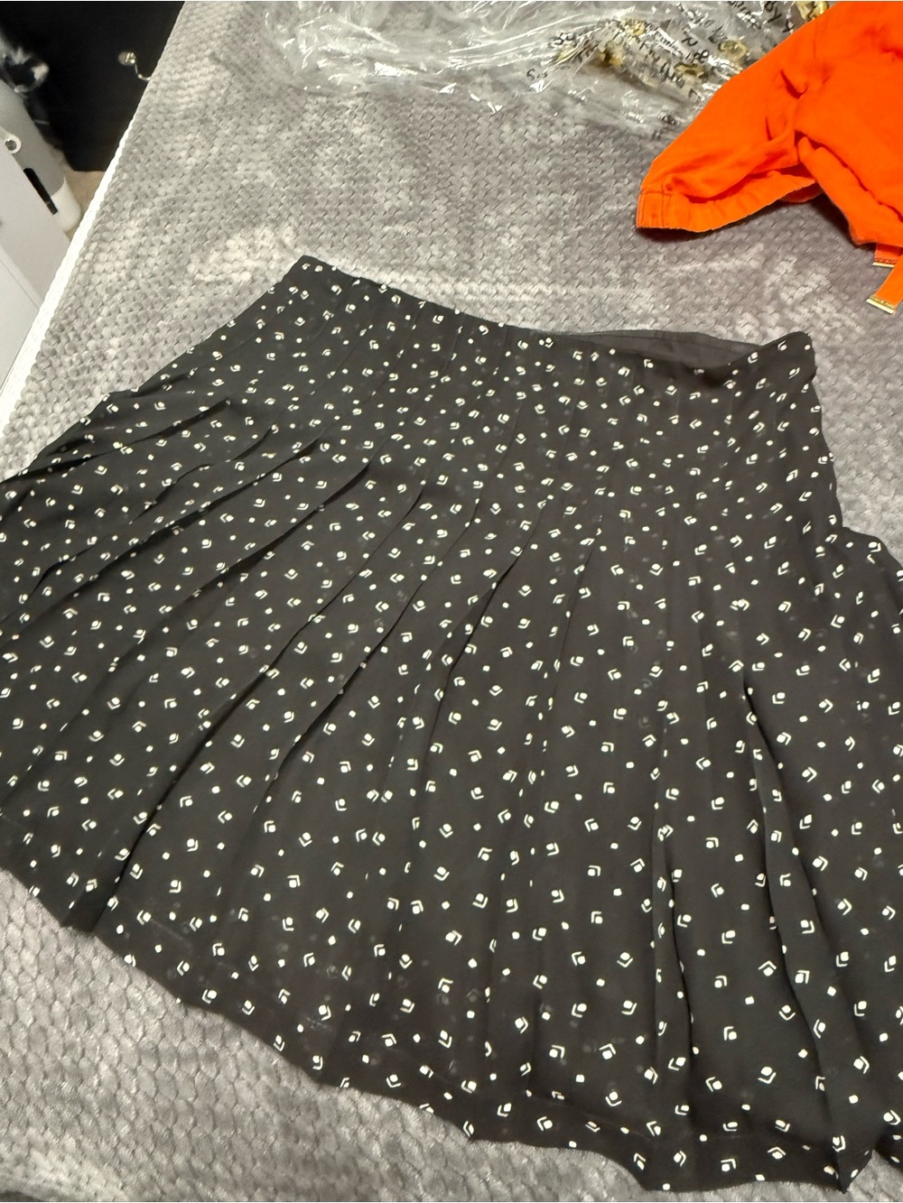 12 Lauren Ralph Lauren Black Skater Skirt with White Dot Print